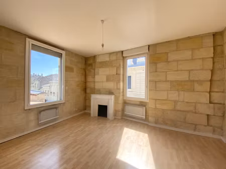 location appartement 3 pièces 51m² bordeaux 33000