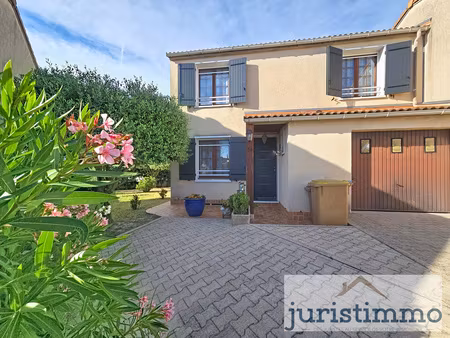 maison soignee de 1983 de 90m² sur 426m² de terrain  garage et sous sol de 60m²