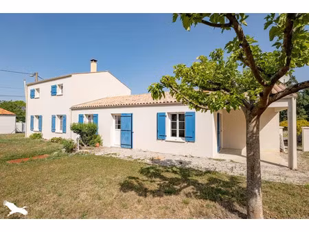 vente maison 6 pièces 160 m² nachamps (17380)