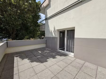 vente appartement 2 pièces  41.00m²  nantes