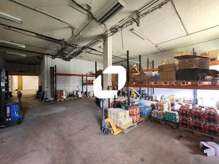 location local d'activités 43 m² à 463 m²