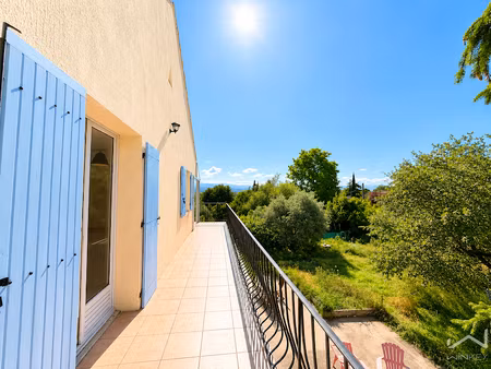 vente maison 8 pièces 167 m² à bourg-saint-andéol (07700)  239 000 €