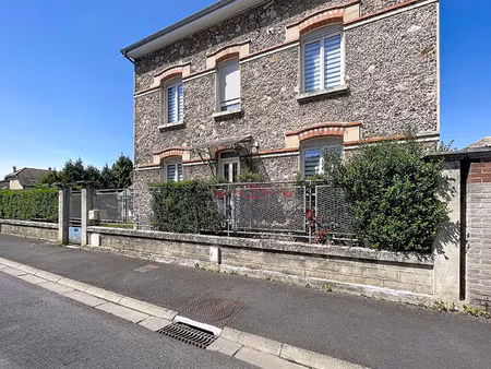achat maison 6 pièces 82m²
