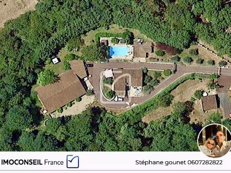 vente privée exclusive - splendide ensemble immobilier avec maison et dépendances  piscine