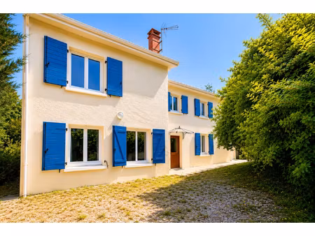achat maison 8 pièces 149m²