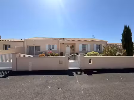 vente maison 4 pièces 115 m² à beurlay (17250)  264 000 €