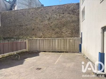parking à vannes (56000)