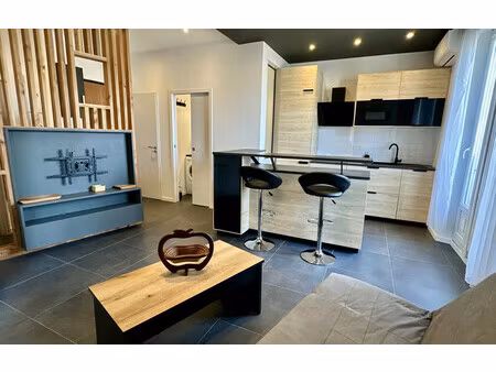appartement de 37 m² à grenoble - 830 €