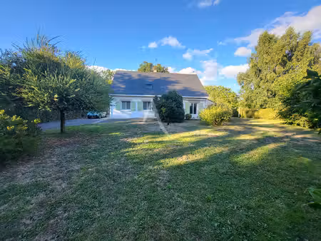 maison 8 pièce(s)- 180m²