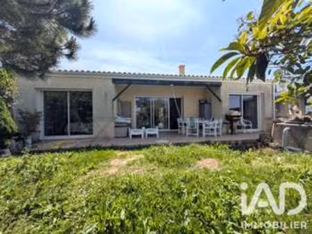 vente maison viager à nieul-lès-saintes (17810) : à vendre viager / 100m² nieul-lès-sainte