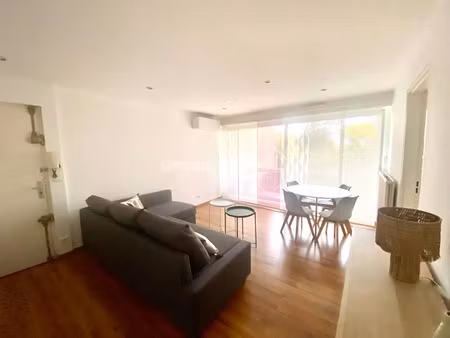 location appartement 2 pièces 42 m² à nîmes (30900)