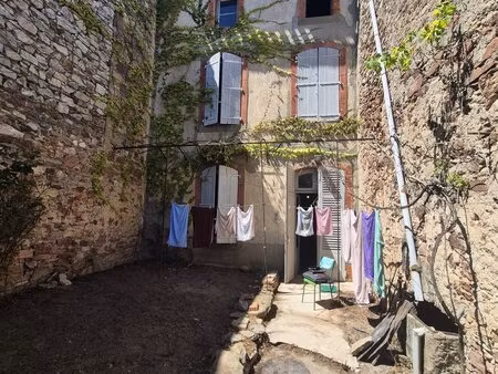 maison de maitre avec remise et jardinet