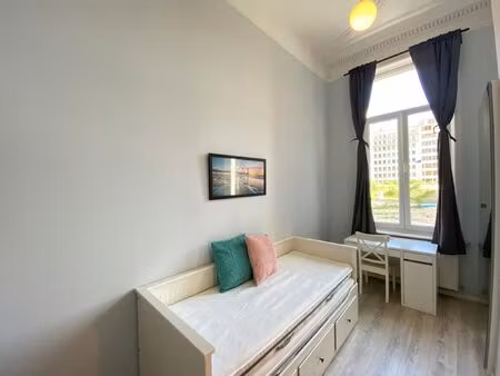 appartement en colocation à rue jacques de lalaing etterbeek (vbe41725)