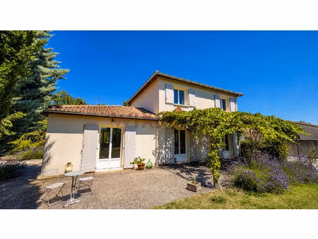 maison 6 pièces 140 m²