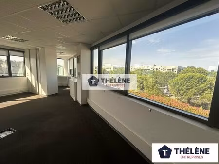 location bureaux 131 m²