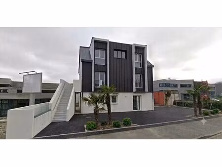location bureaux 190 m²