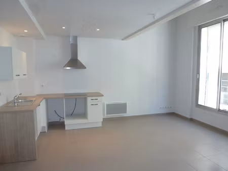 location appartement 3 pièces 61 m² à montpellier (34000)