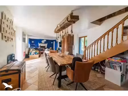 vente maison 5 pièces 175 m² à louargat (22540)  293 216 €