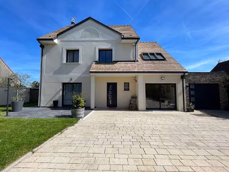 vente maison 7 pièces  156.00m²  chevry