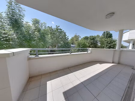 vente appartement 3 pièces  70.17m²  bry