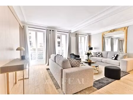 paris 2e - montorgueil - appartement de 70 m² refait à neuf
