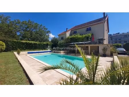maison bourgeoise rénovée avec piscine – mazamet