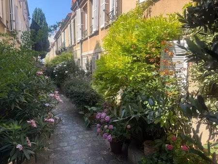 une maison à paris !