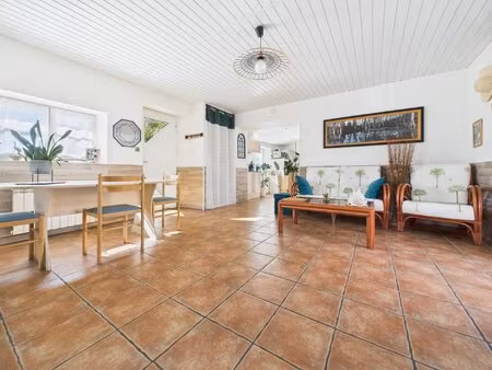 maison de 77 m2  3 chambres sur parcelle de 1000 m2