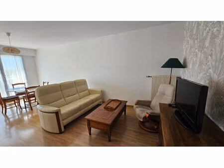 location appartement 3 pièces 70m²