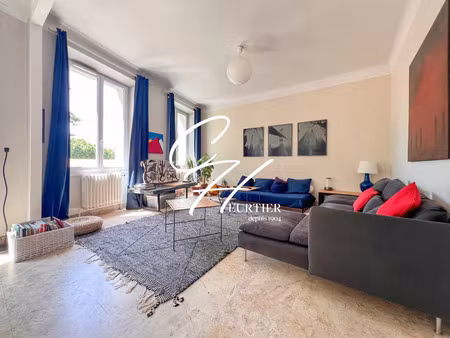 vente appartement 6 pièces 140m2 grenoble 38000 - 270000 € - surface privée