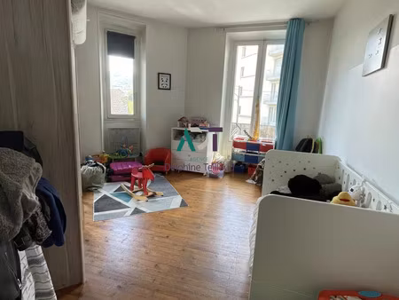 vente appartement 2 pièces 51m2 grenoble 38000 - 98000 € - surface privée