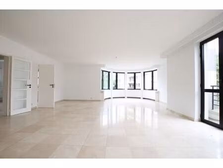 appartement à louer à avenue bourgmestre jean herinckx 14 uccle (vbe41715)