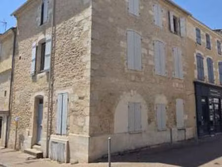 vente immeuble à blaye (33390) : à vendre / 150m² blaye