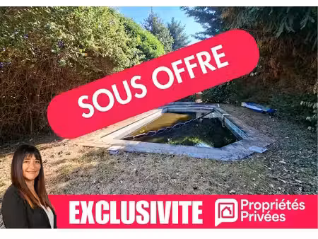 terrain de loisirs ambierle avec abri et piscine enterrée