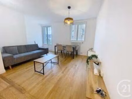 location appartement 5 pièces meublé à brest (29200) : à louer 5 pièces meublé / 83m² bres