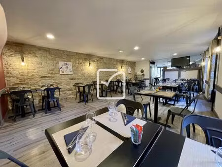 ensemble immobilier et commercial - hotel restaurant et maison de ville