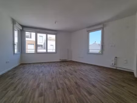 location appartement 4 pièces 75.59 m² à noisy-le-sec (93130)  1 152 €
