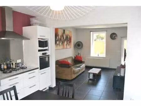maison 1 ch  jardin et 2 parkings à louer à gembloux