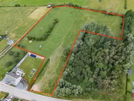 terrain à bâtir avec plus de 1 5 hectare de prairie