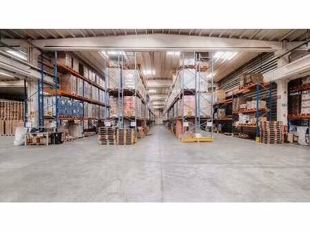 logistiek magazijn te huur
