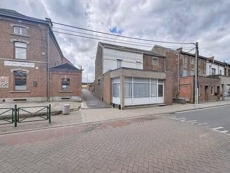 maison - 5 chambres - 2 sdb - jardin - 2 garages
