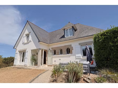 maison de luxe à vendre dans le quartier paramé est