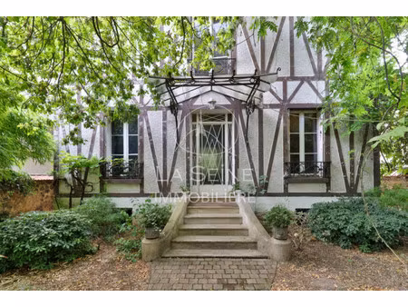 maison ancienne à vendre dans le quartier saint-maur-créteil