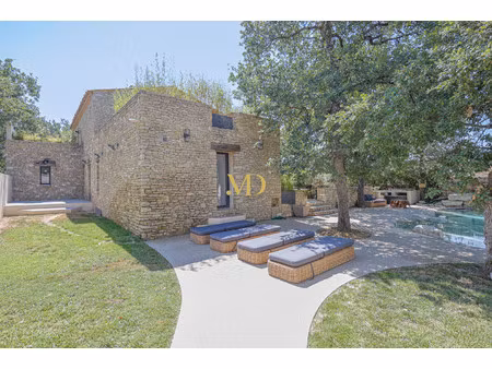 villa de luxe à vendre à gordes