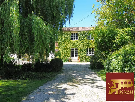 maison de luxe à vendre dans le quartier est
