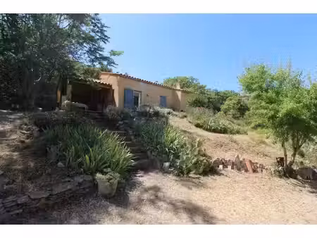 prohe du village de simiane la rotonde  maison avec terrain et belle vue dégagée