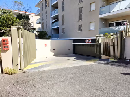 place de parking en sous-sol