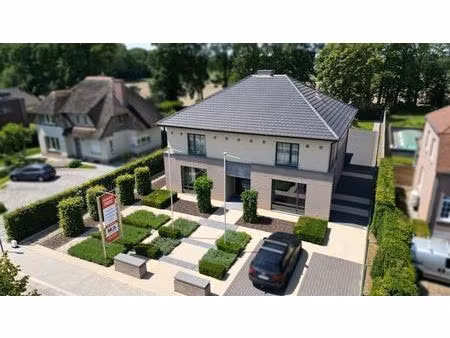 huis te koop in oudsbergen met 2 slaapkamers