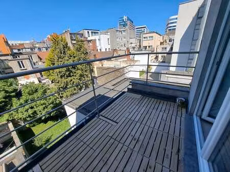 bel appartement près de la gare et du parc