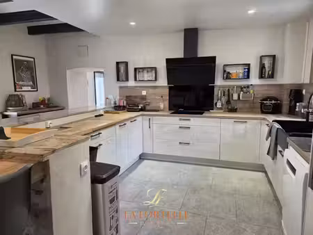 vente maison 8 pièces 215 m² à longnes (78980)  397 000 €